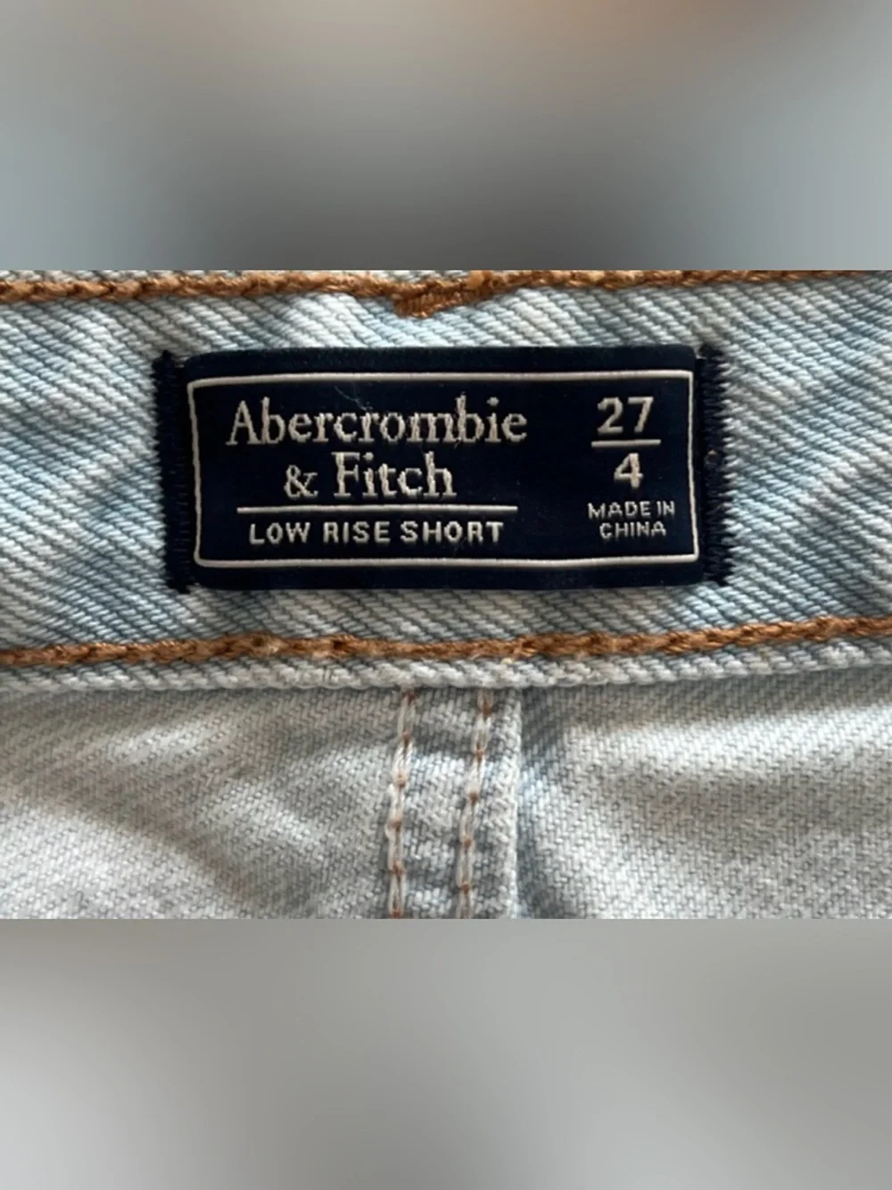 NWT Abercrombie & Fitch Jean Shorts Size 27